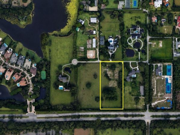 8600 Surrey Ln , Boca Raton, FL 33496