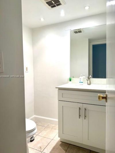 20100 W Country Club Dr, Unit 608, Aventura, FL 33180 Photo