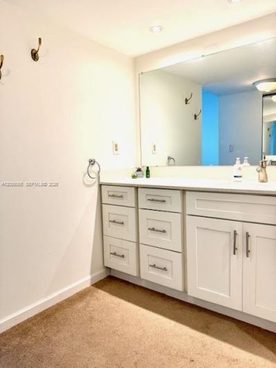 20100 W Country Club Dr, Unit 608, Aventura, FL 33180 Photo