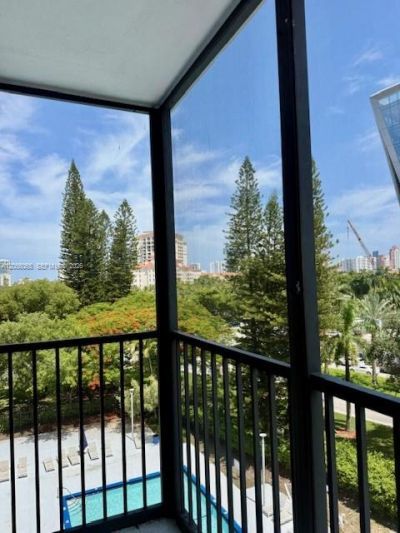 20100 W Country Club Dr, Unit 608, Aventura, FL 33180 Photo