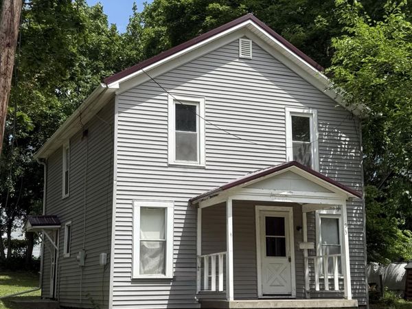 93 Howder Street, Hillsdale, MI 49242