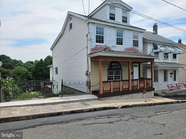 209 GAY STREET , TAMAQUA, PA 18252