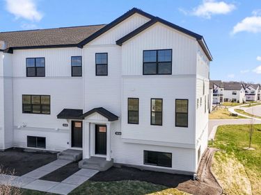 10384 Birchwood Circle , Victoria, MN 55318