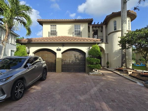 8216 NW 105TH Lane, Parkland, FL 33076
