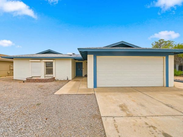 9219 N 55th Avenue, Glendale, AZ 85302