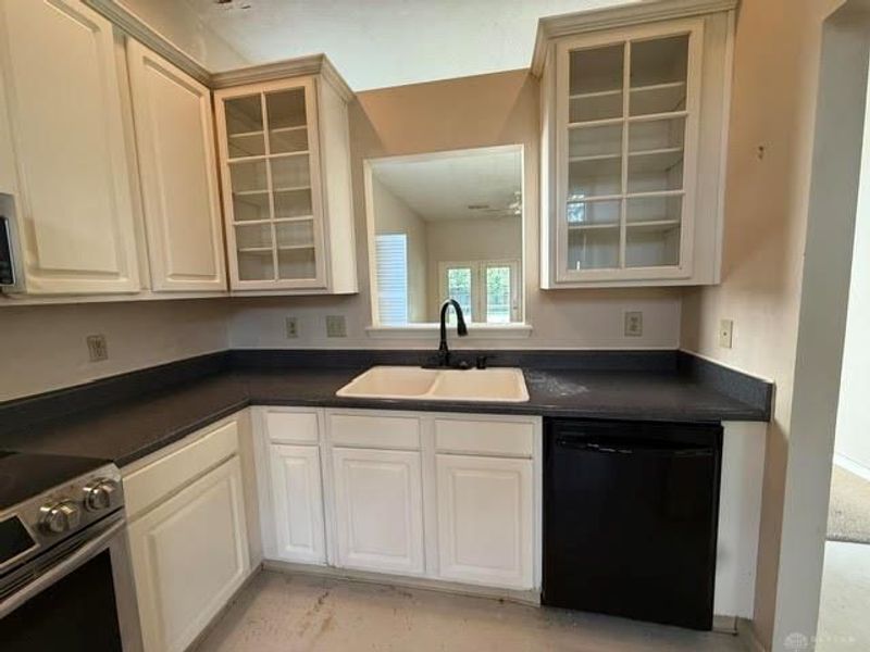 2348 Polo Park Drive, West Carrollton, OH 45439 Photo 8