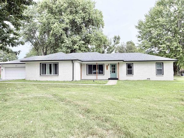 800 Upland Drive, Logansport, IN 46947