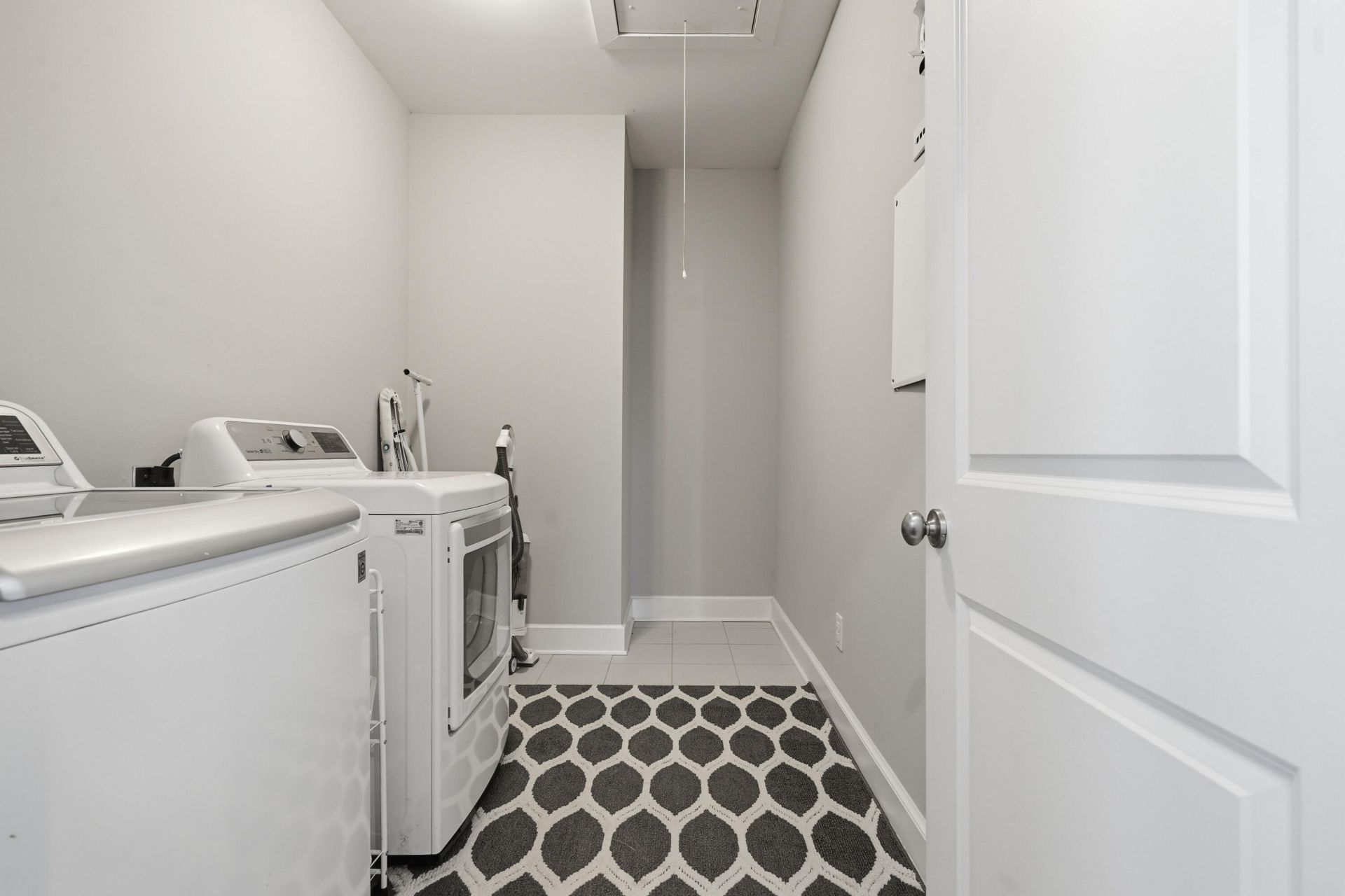 1675 Pierce Street Photo 28
