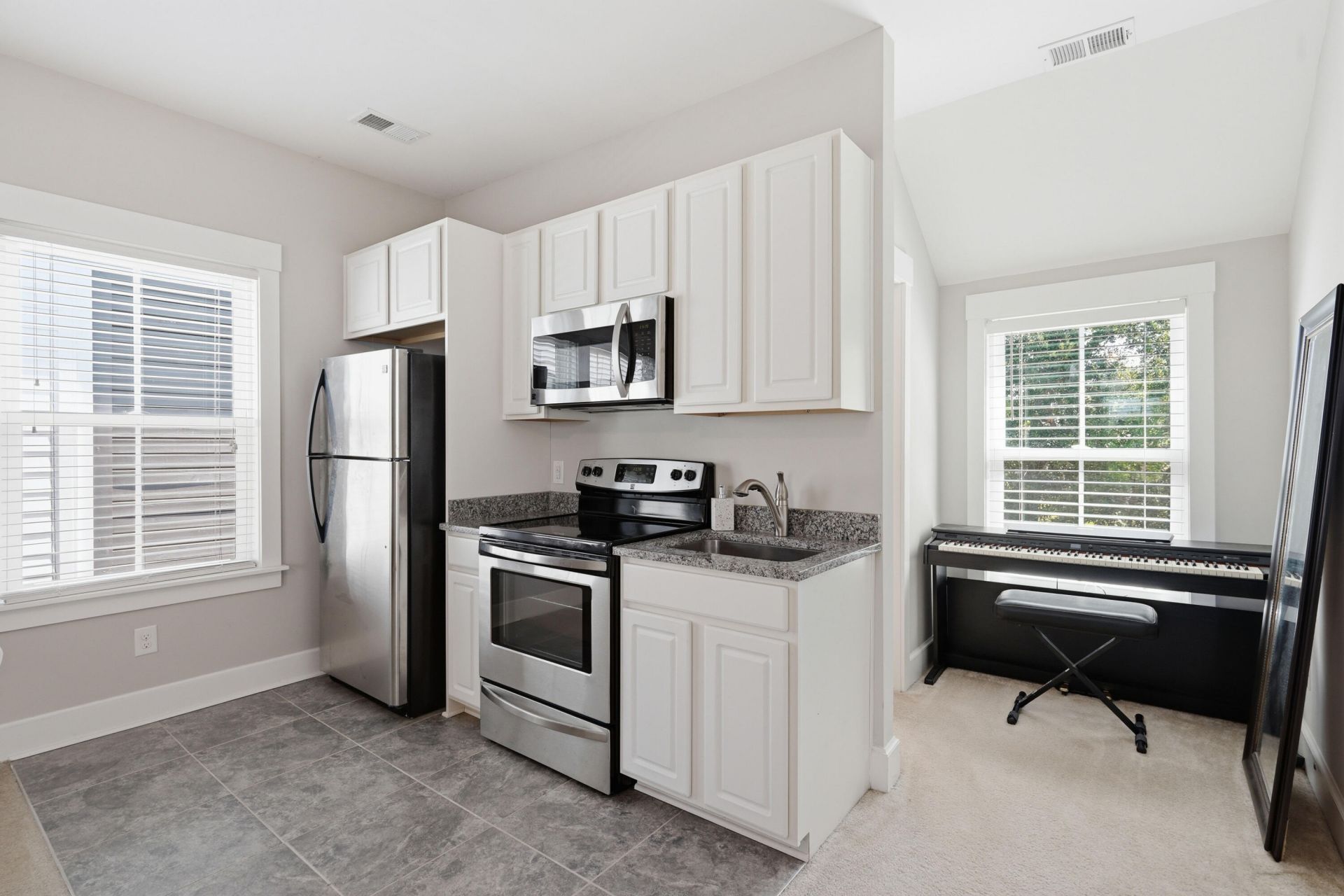 1675 Pierce Street Photo 34