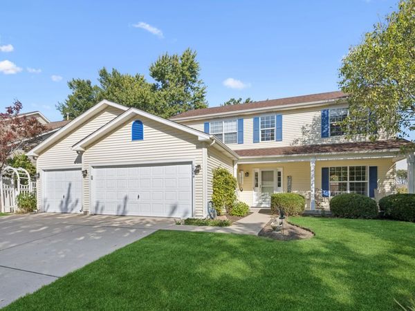 1804 Redwood Lane , McHenry, IL 60051