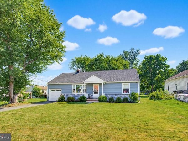 433 E ROSEVILLE ROAD, LANCASTER, PA 17601