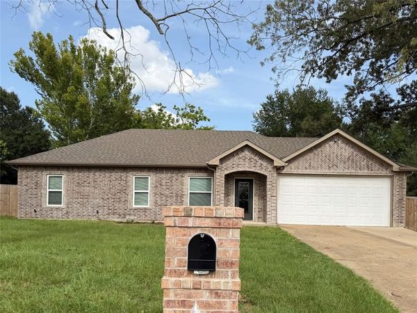 449 Cypress Street , Pittsburg, TX 75686