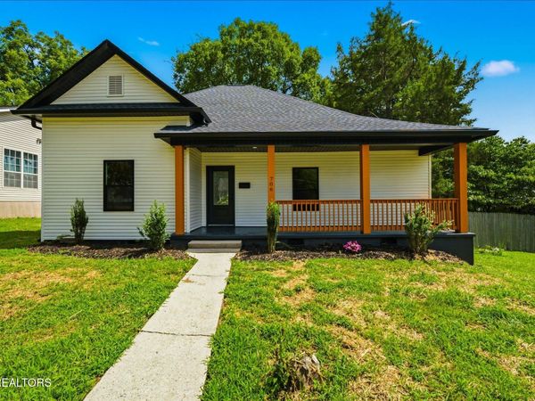 706 Banks Ave, Knoxville, TN 37917