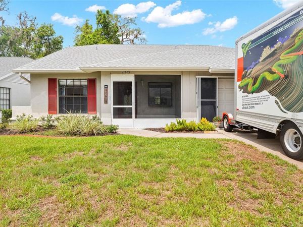 11613 PEAR TREE DRIVE , NEW PORT RICHEY, FL 34654
