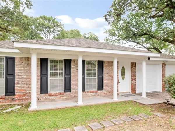 5804 Long Meadow Road , Mobile, AL 36609