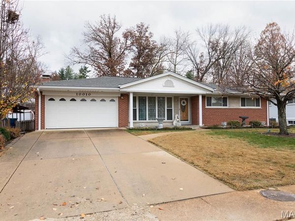 10010 Harwich Drive, Crestwood, MO 63126