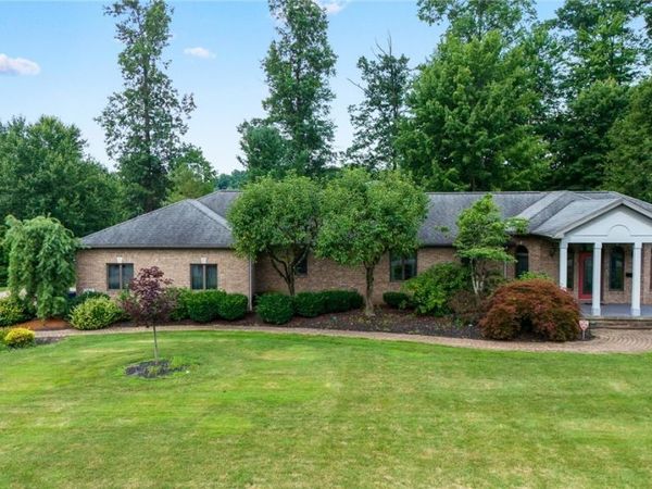 5201 S Saratoga Avenue , Austintown, OH 44515