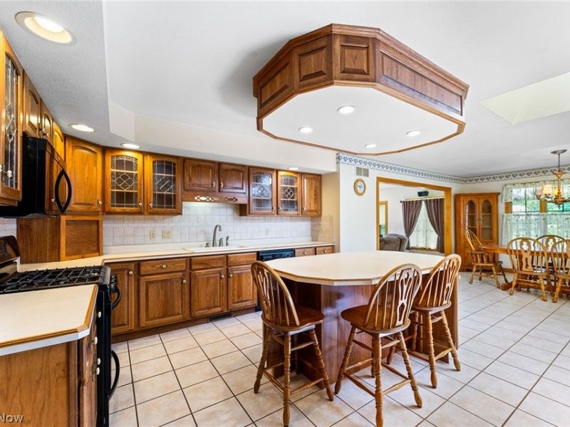 5201 S Saratoga Avenue, Austintown, OH 44515 Photo 11
