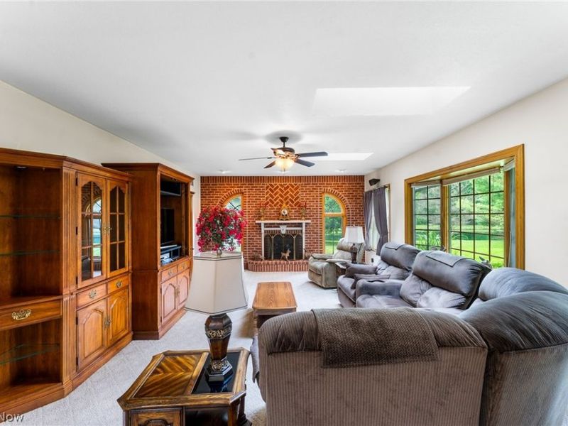 5201 S Saratoga Avenue, Austintown, OH 44515 Photo 16