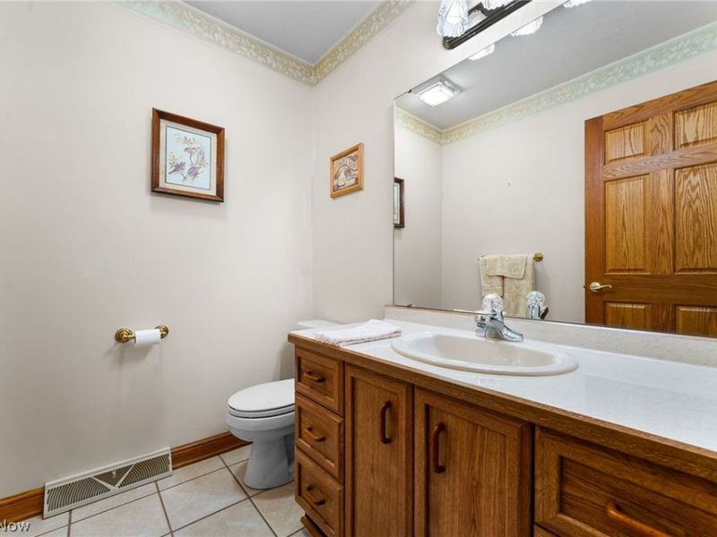 5201 S Saratoga Avenue, Austintown, OH 44515 Photo 30