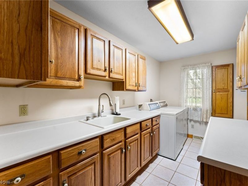 5201 S Saratoga Avenue, Austintown, OH 44515 Photo 32
