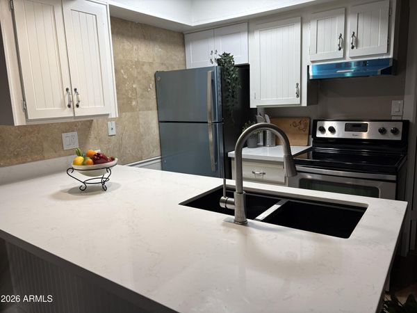 461 W Holmes Avenue, Unit 132, Mesa, AZ 85210