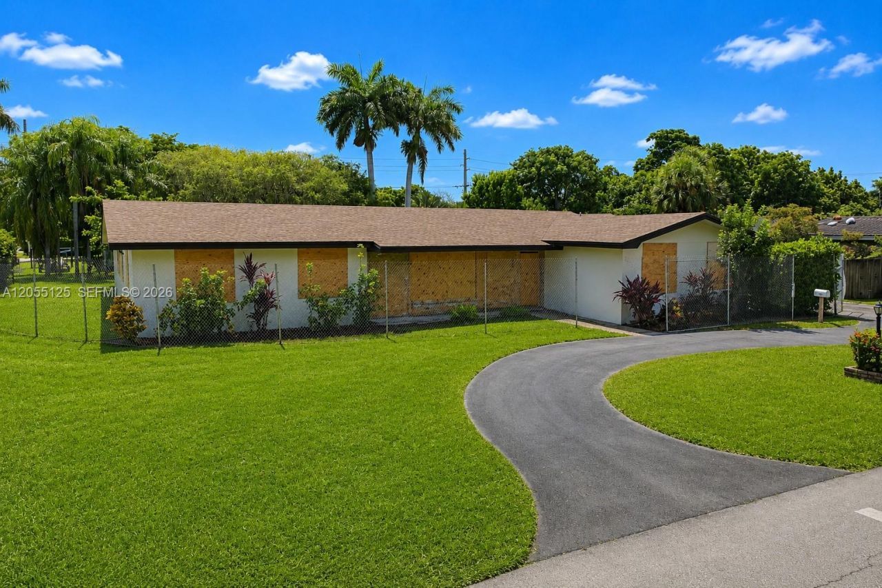 16842 SW 86th Ave, Palmetto Bay, FL 33157 Photo