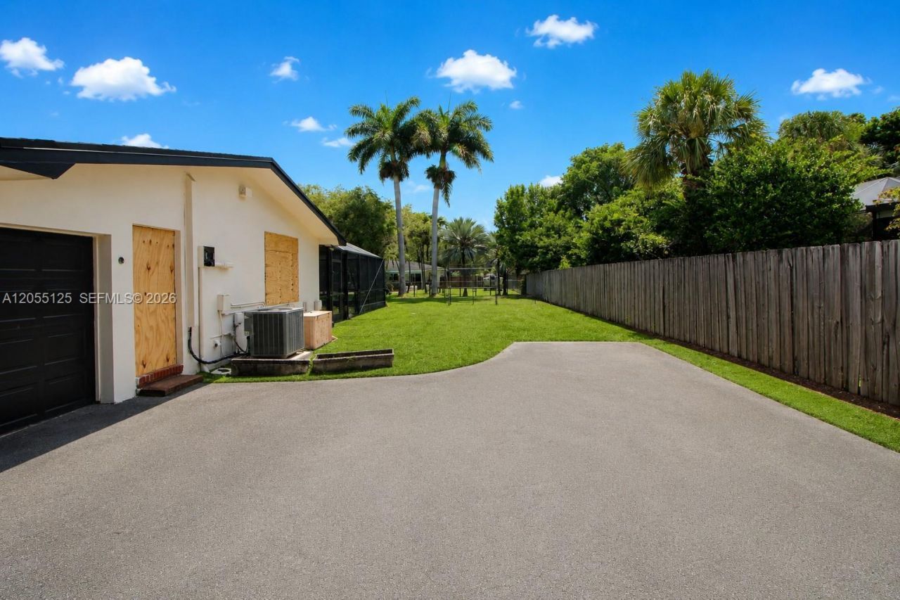 16842 SW 86th Ave, Palmetto Bay, FL 33157 Photo