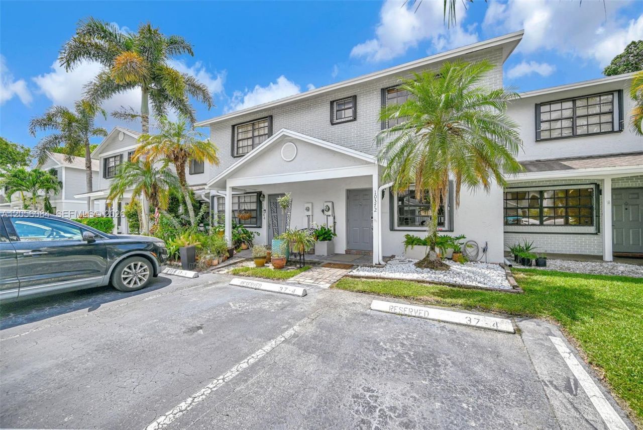10372 NW 3rd St, Pembroke Pines, FL 33026 Photo