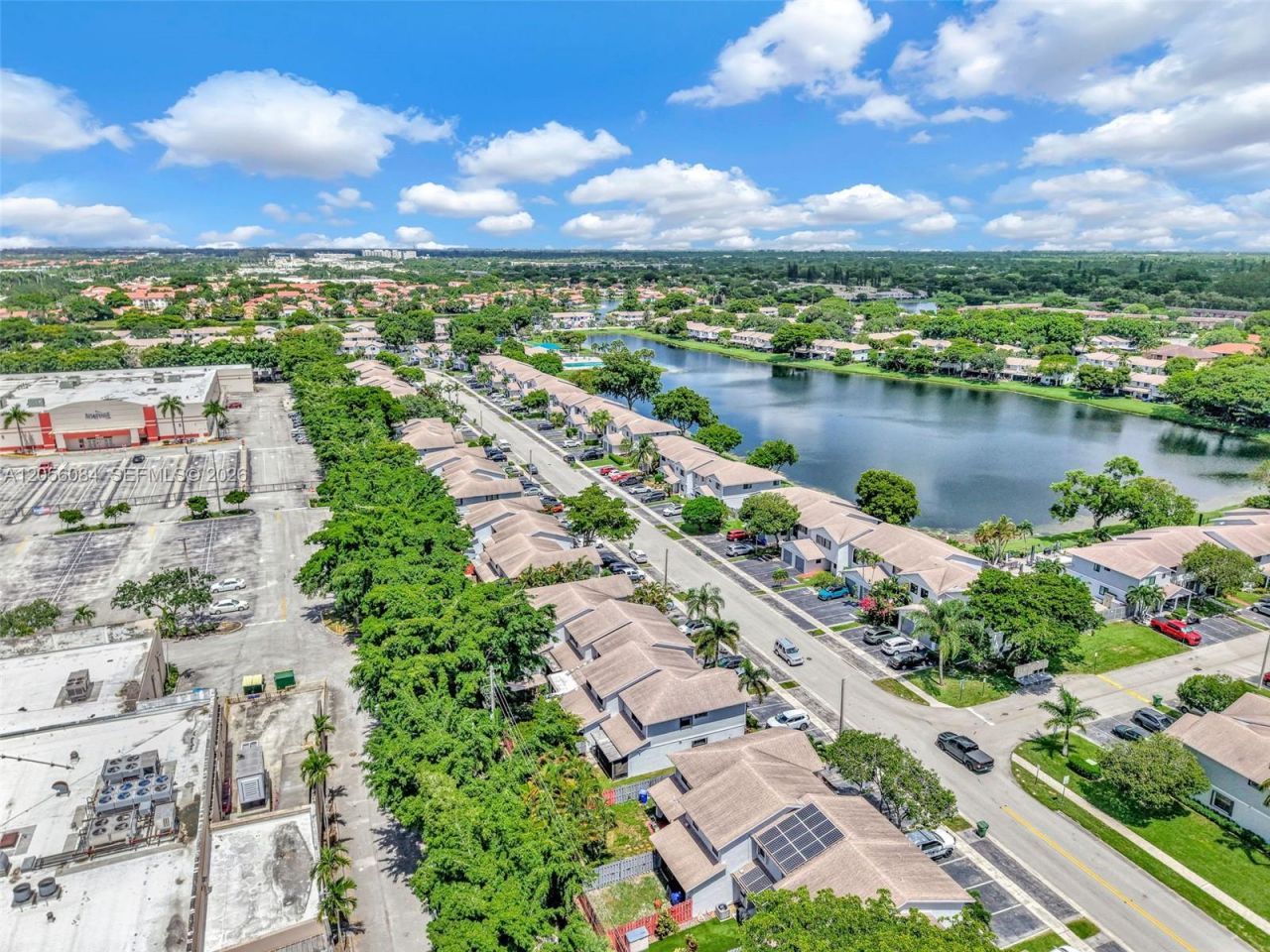 10372 NW 3rd St, Pembroke Pines, FL 33026 Photo