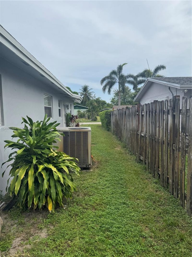 4361 NW 15th St, Lauderhill, FL 33313 Photo