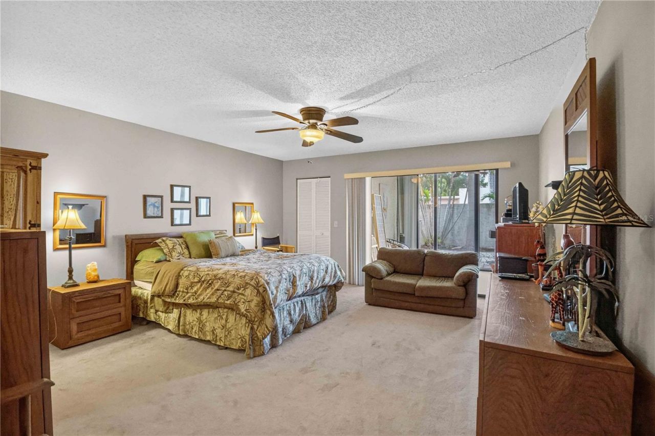 755 Oakview Drive, Bradenton, FL 34210 Photo