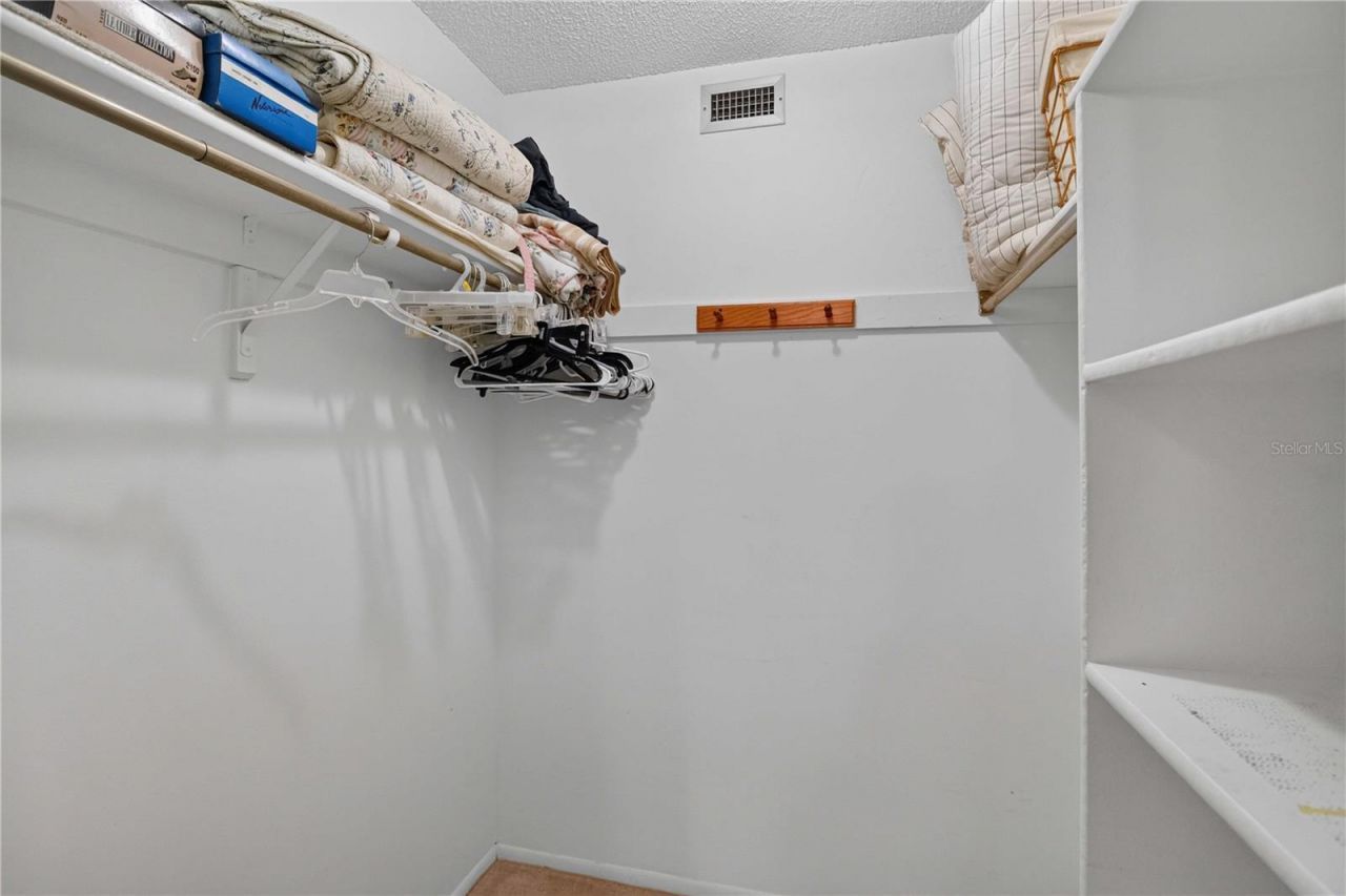 755 Oakview Drive, Bradenton, FL 34210 Photo