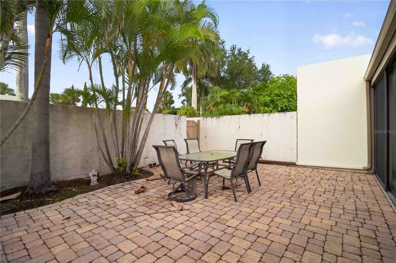 755 Oakview Drive, Bradenton, FL 34210 Photo