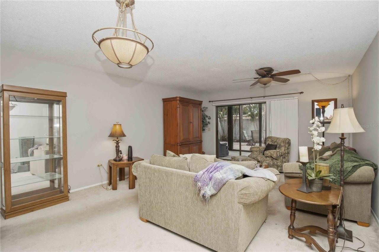 755 Oakview Drive, Bradenton, FL 34210 Photo