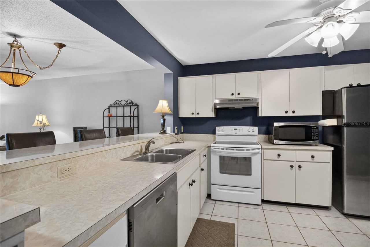 755 Oakview Drive, Bradenton, FL 34210 Photo