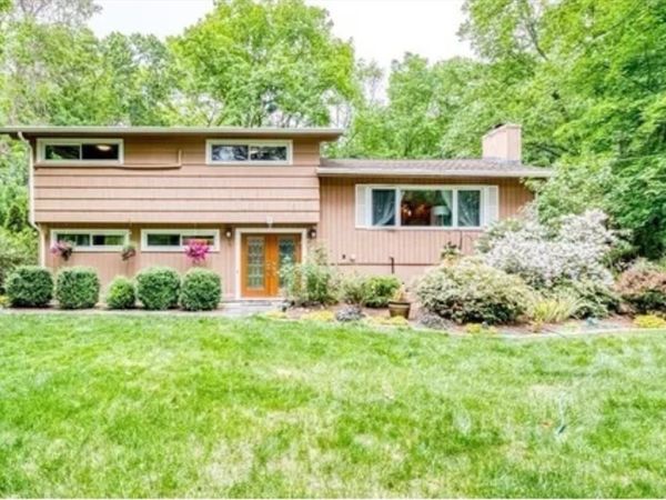 18 Winchester Dr, Unit -, Lexington, MA 02420