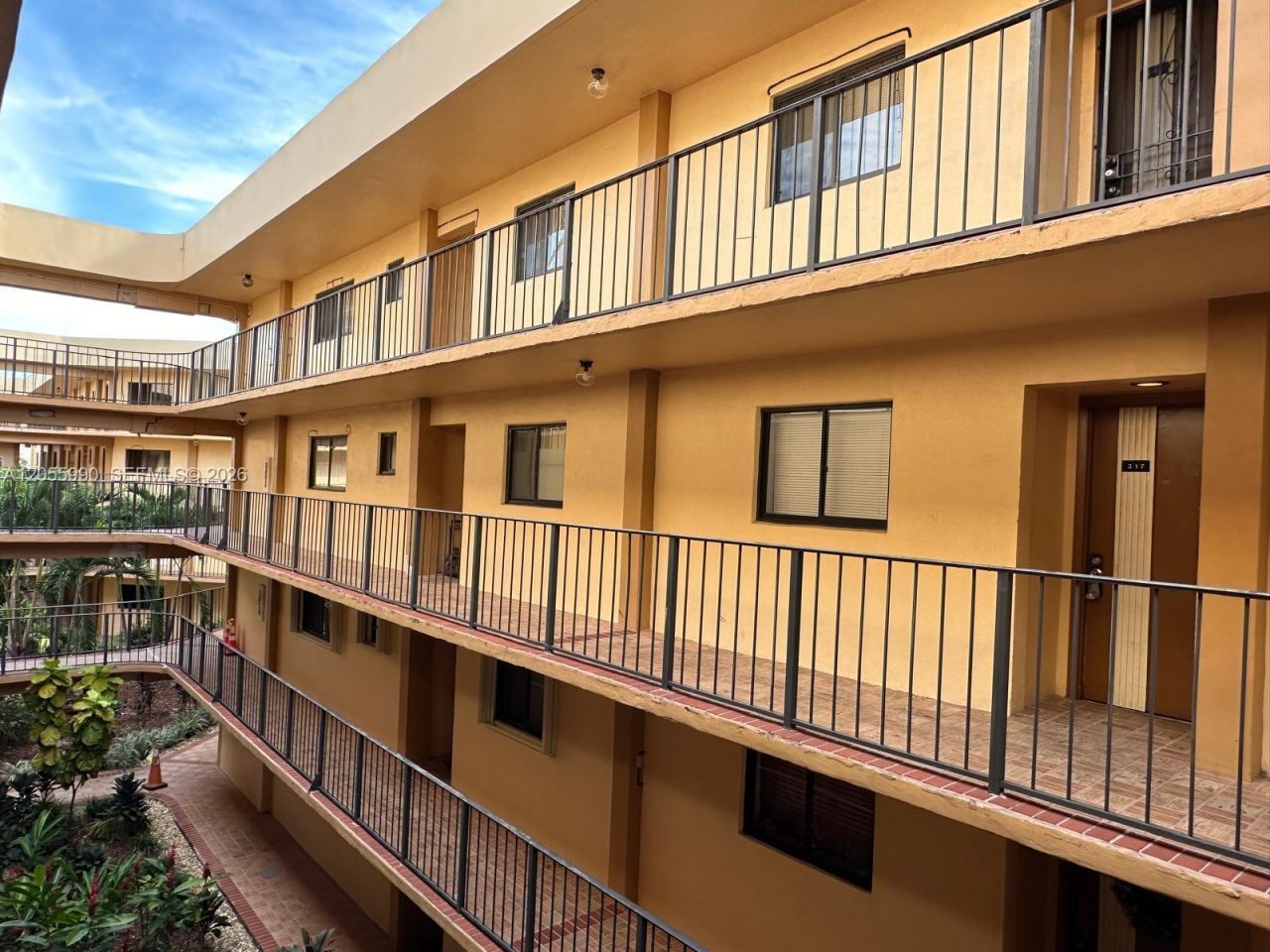 8420 SW 133rd Ave Rd , Unit 317, Miami, FL 33183 Photo