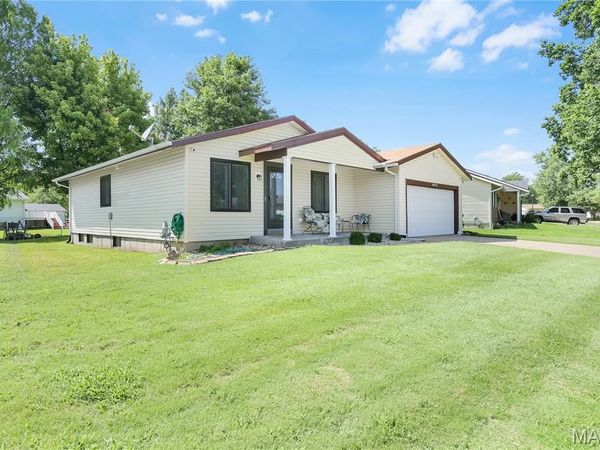 15575 Fox Plains Drive, Florissant, MO 63034