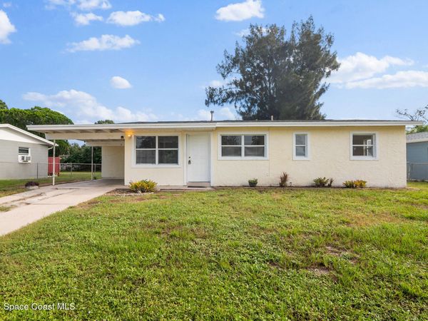 2054 Maid Marian Lane , Melbourne, FL 32935