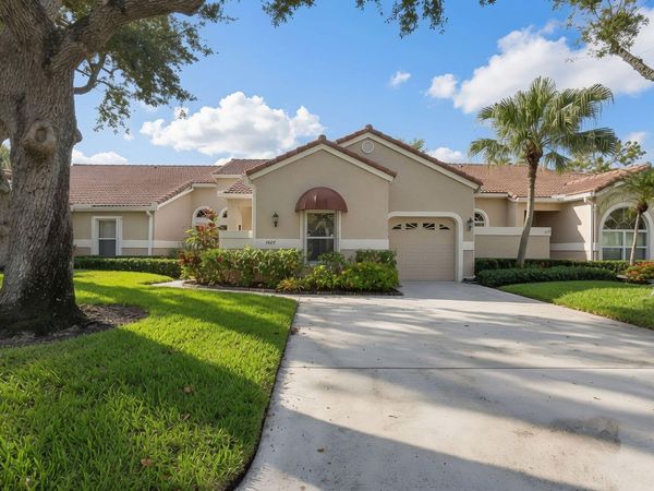 1602 ROSEWOOD Way, Palm Beach Gardens, FL 33418