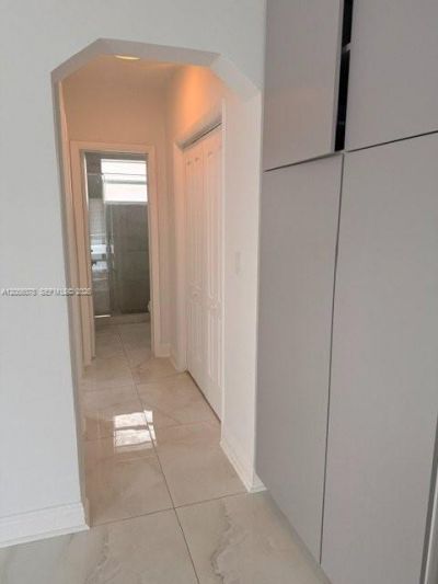 450 77th St, Unit 2, Miami Beach, FL 33141 Photo