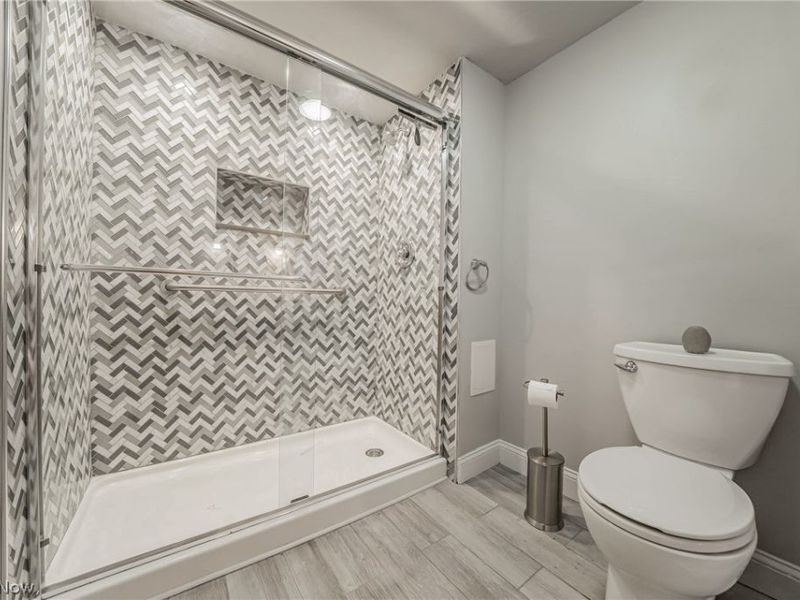 18690 Inglewood Avenue, Rocky River, OH 44116 Photo 37