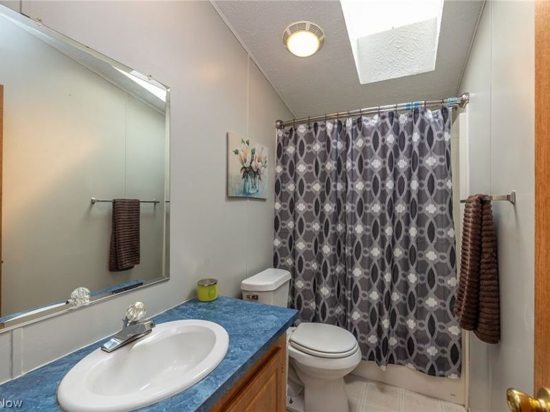 15 Elgin Oval, Olmsted Township, OH 44138 Photo 20