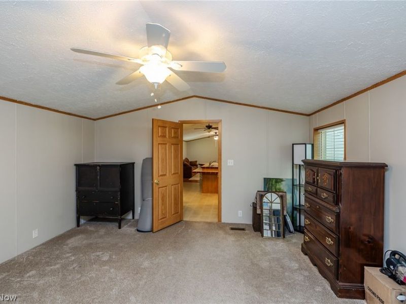 15 Elgin Oval, Olmsted Township, OH 44138 Photo 8