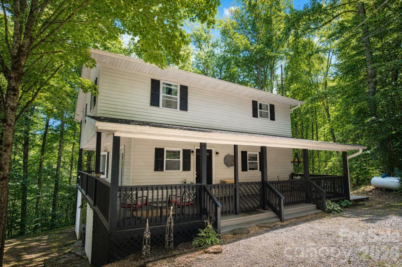 47 Caribou Lane, Burnsville, NC 28714 Main Photo