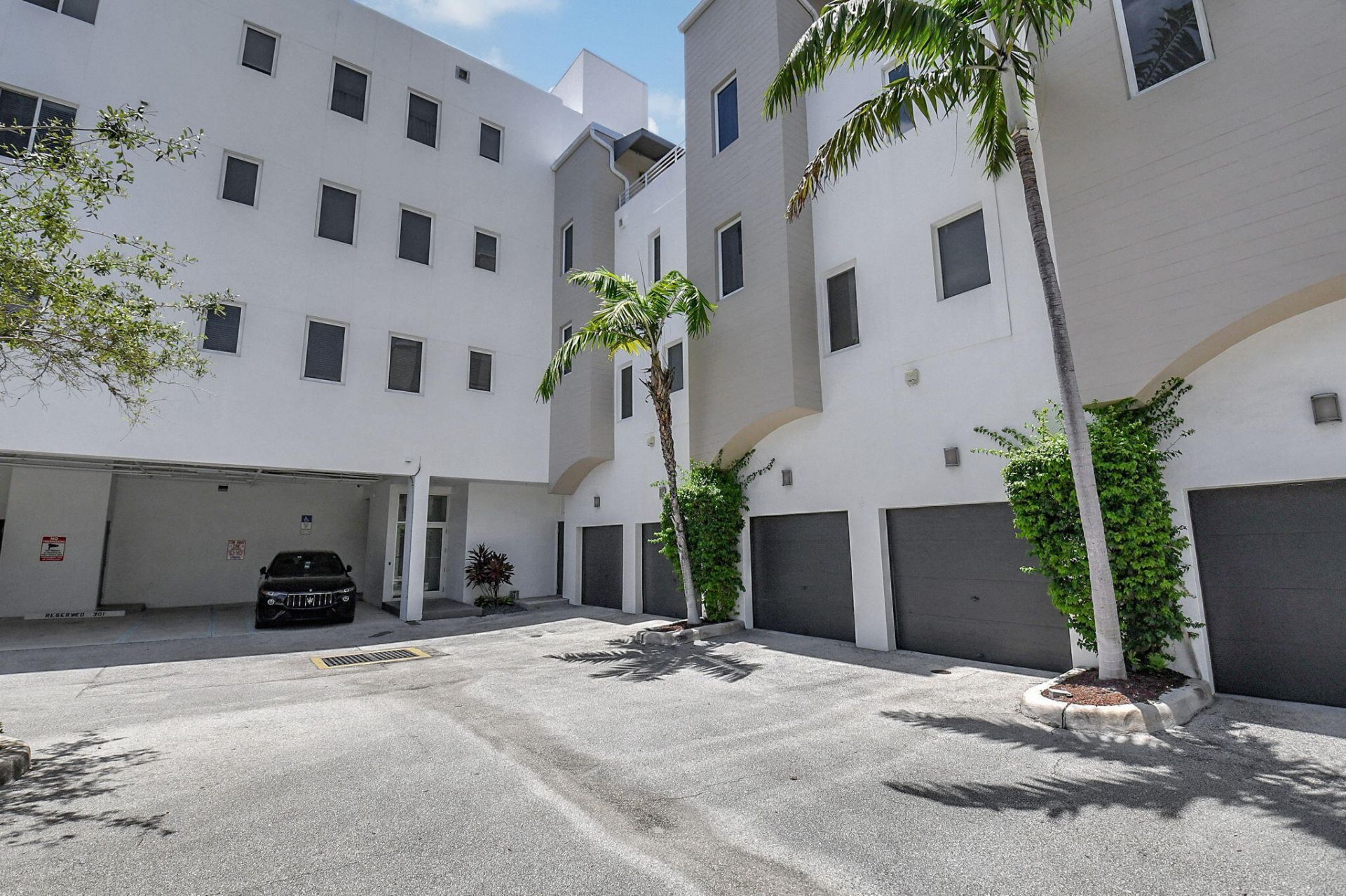 111 SE 2nd Street, Unit 402, Delray Beach, FL 33444 Photo