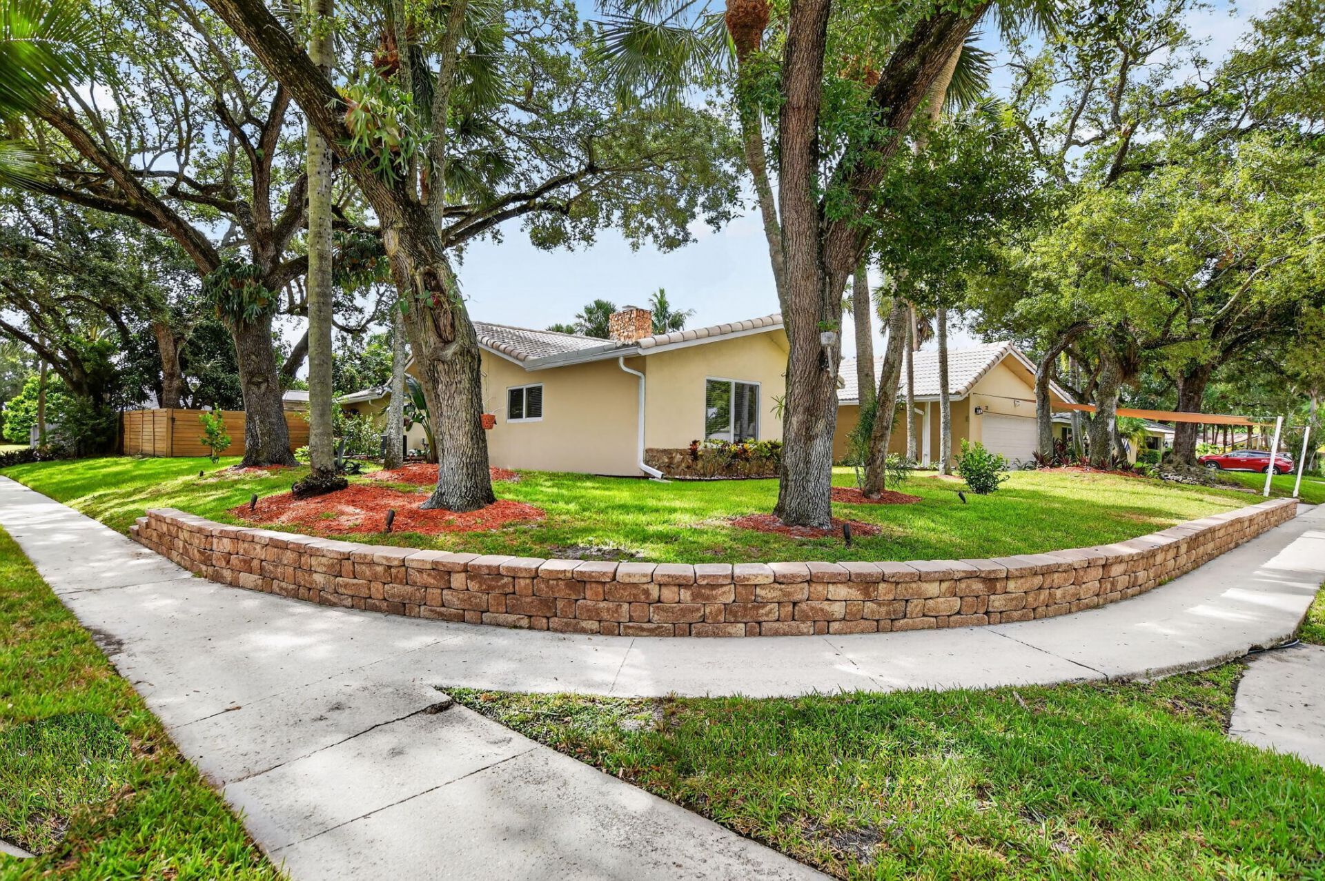 32 SW 14th Avenue, Boca Raton, FL 33486 Photo