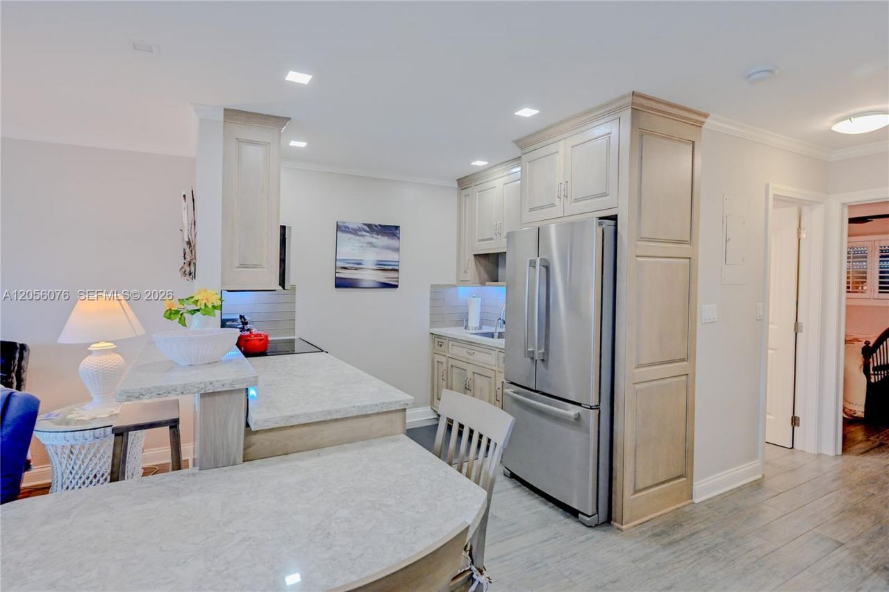 2170 NE 51 Ct , Unit B6, Fort Lauderdale, FL 33308 Photo