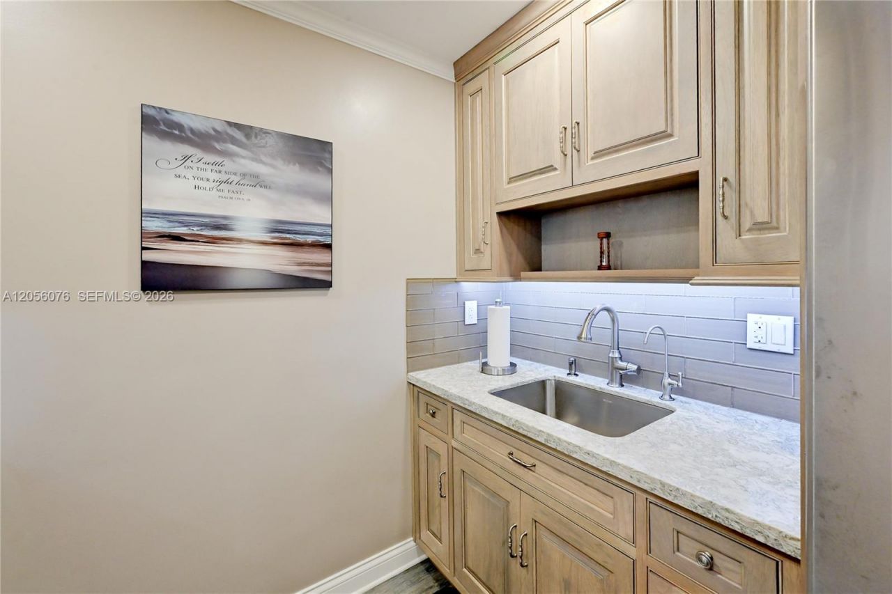 2170 NE 51 Ct , Unit B6, Fort Lauderdale, FL 33308 Photo